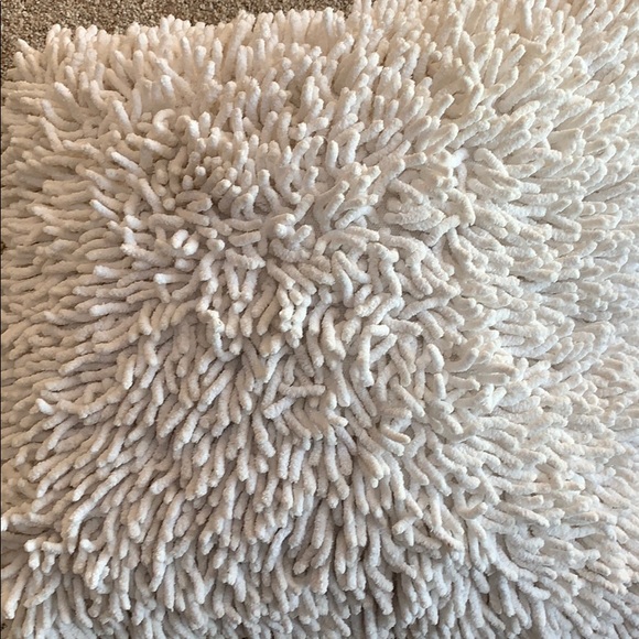 Decorative throw pillow